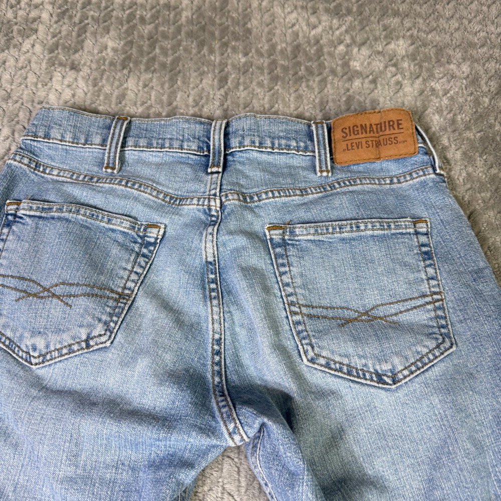 Signature Levi Strauss Mens 30x32 Bootcut Jeans Light Wash Denim 91505-0061 - Picture 5 of 11